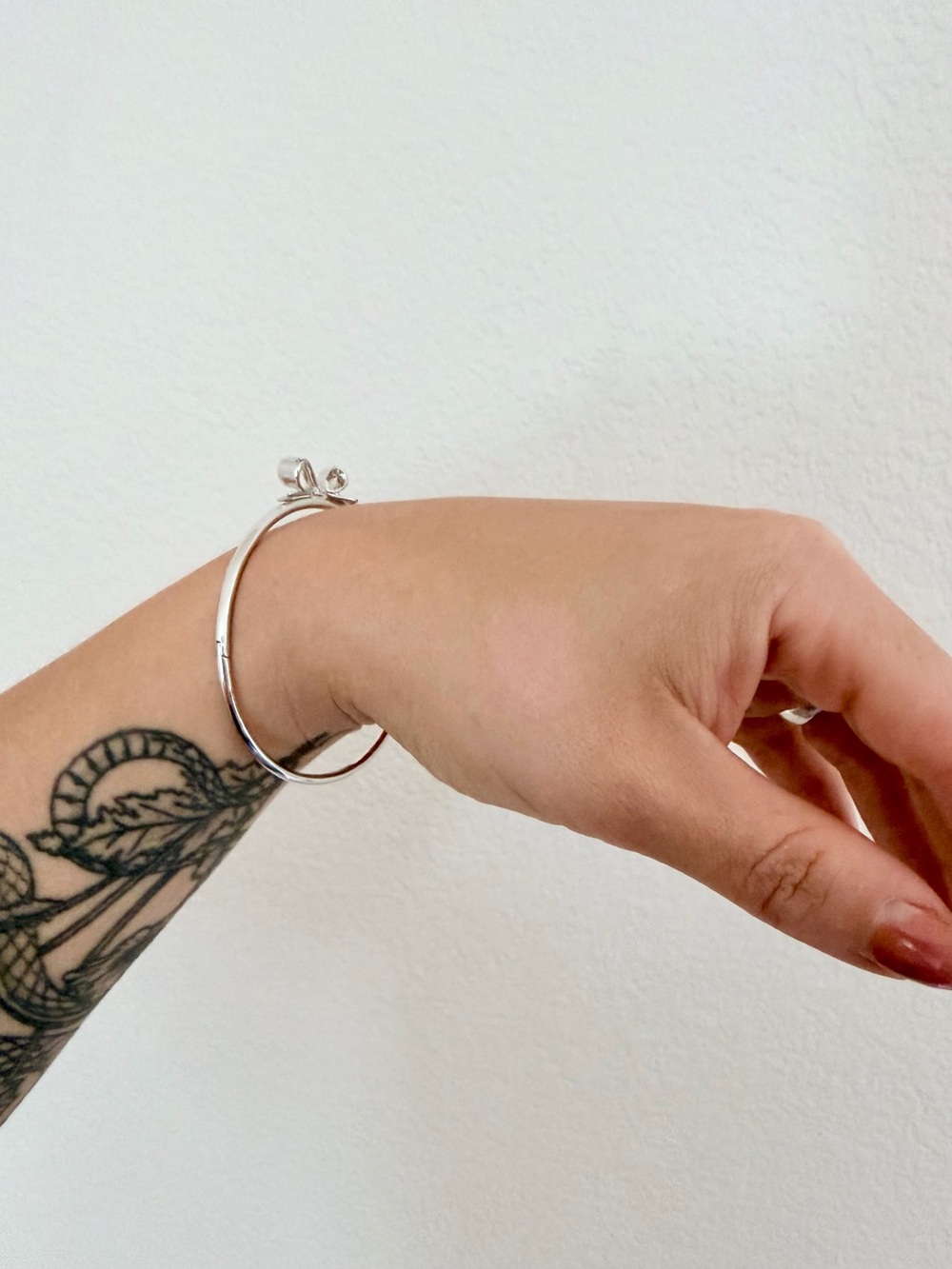 kate spade Silver Bow adjustable Bangle Bracelet - Picture 5 of 5